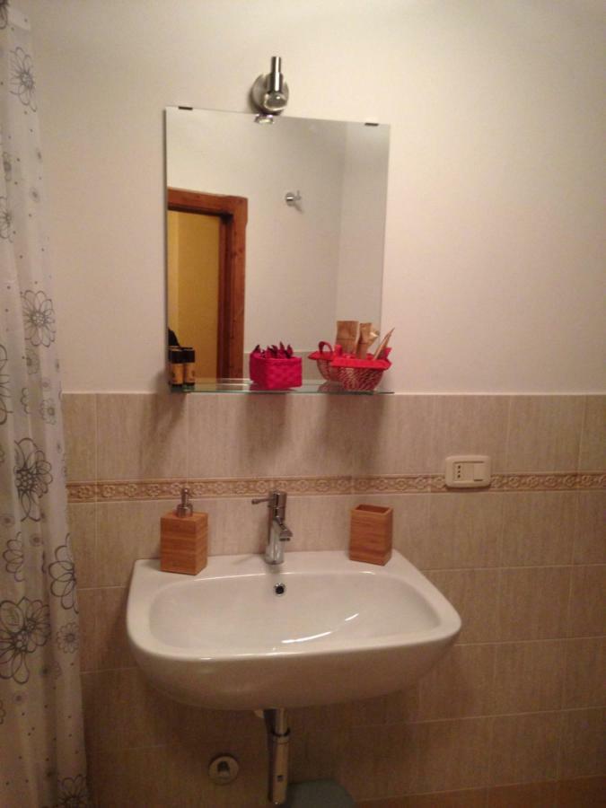 Appartamento Del Cuore ปีติญาโน ภายนอก รูปภาพ
